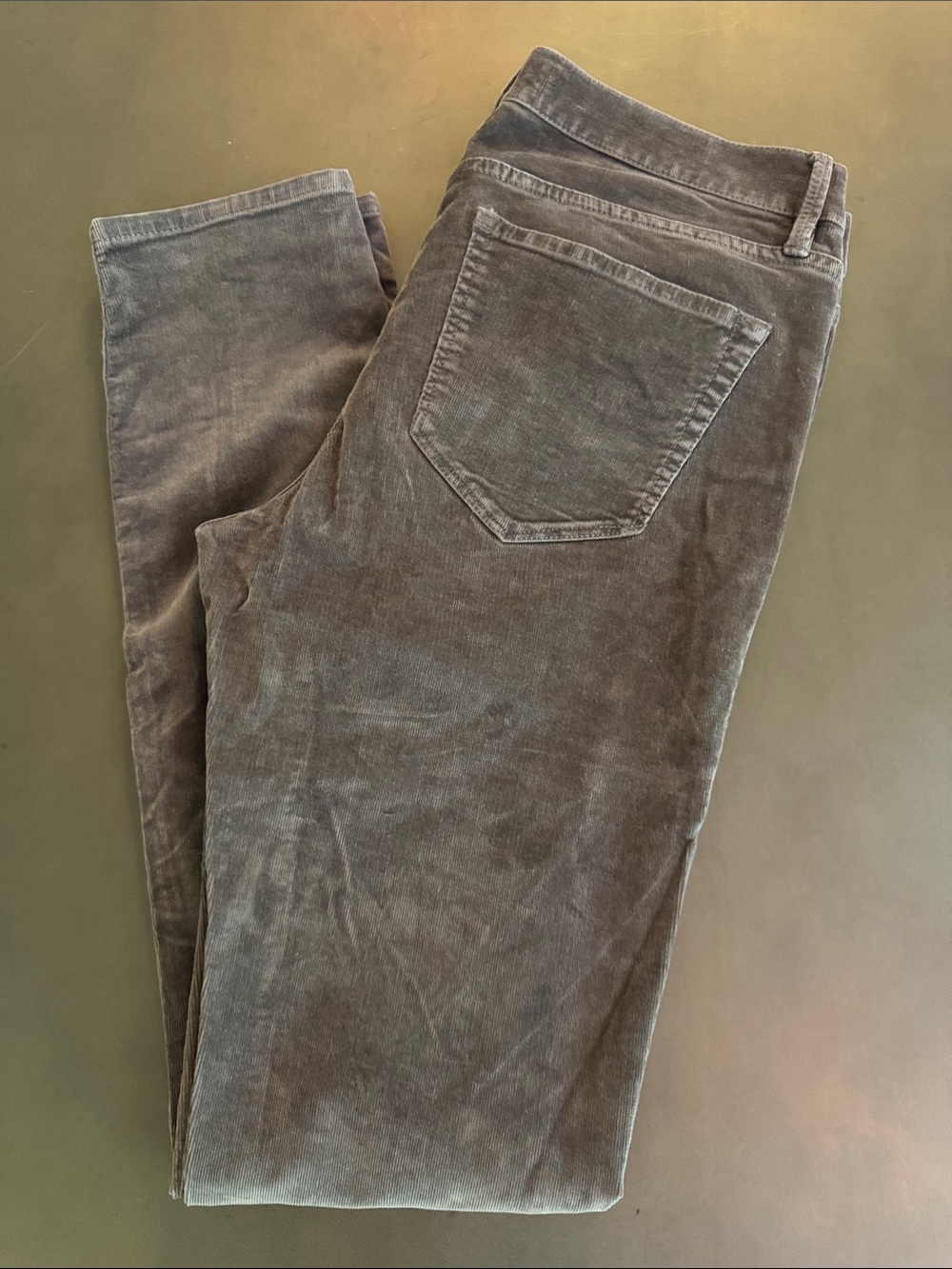 Madewell Corduroy Pants in 🍄‍🟫 Gray
